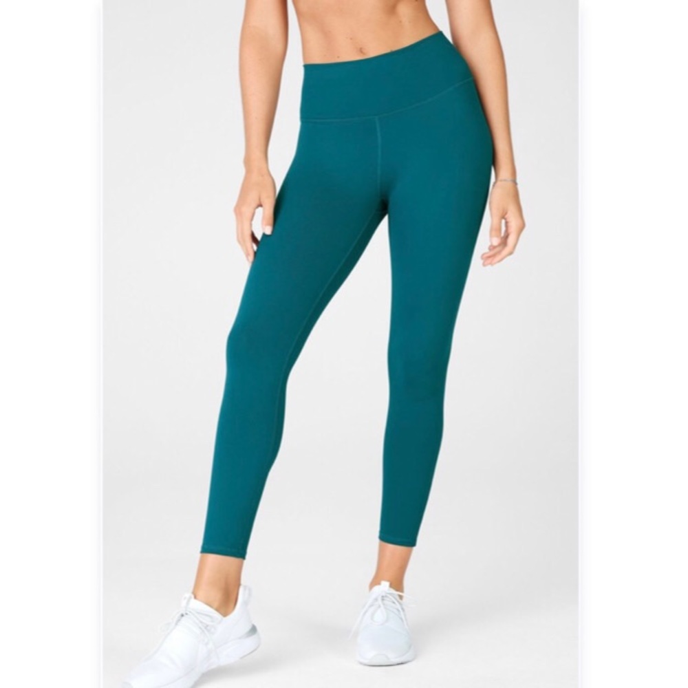 Fabletics Define High-Waisted 7/8 Legging Size S NWOT Reg $64.95 - Picture 2 of 2